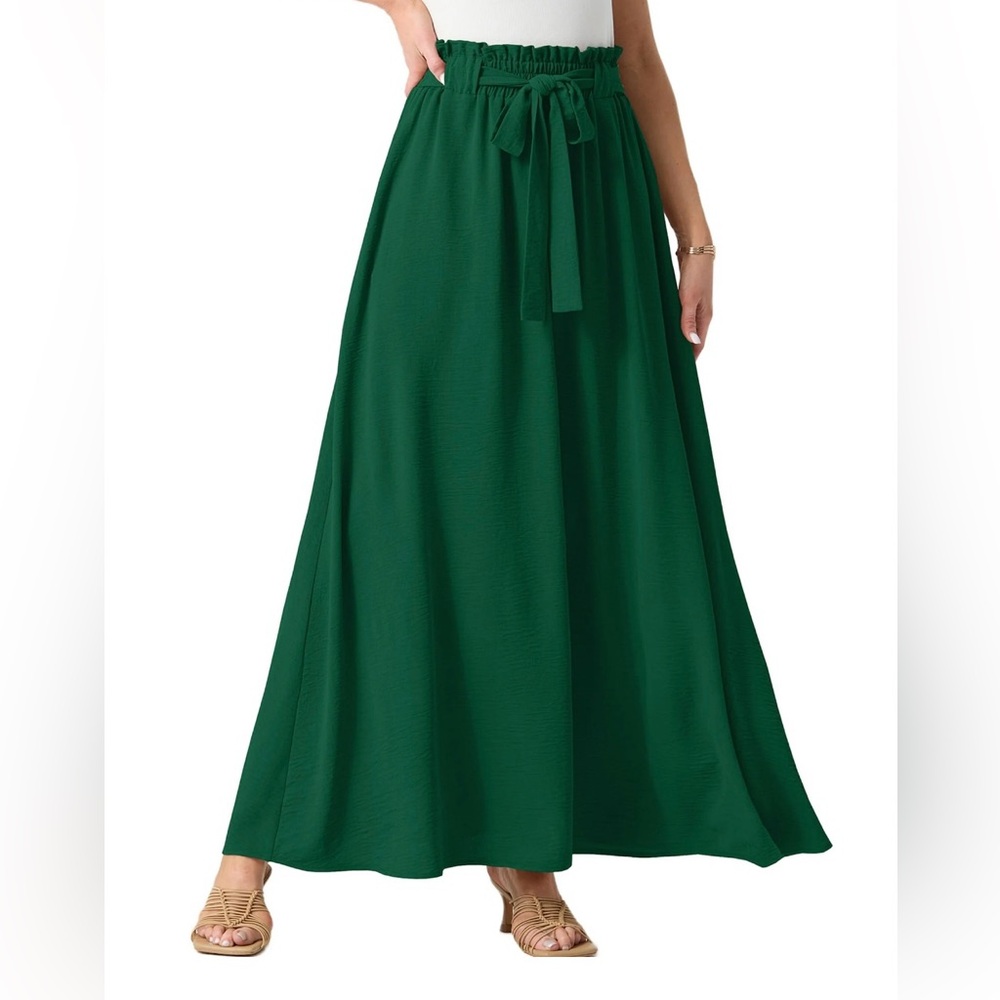 NWT Cueply Maxi Skirt
